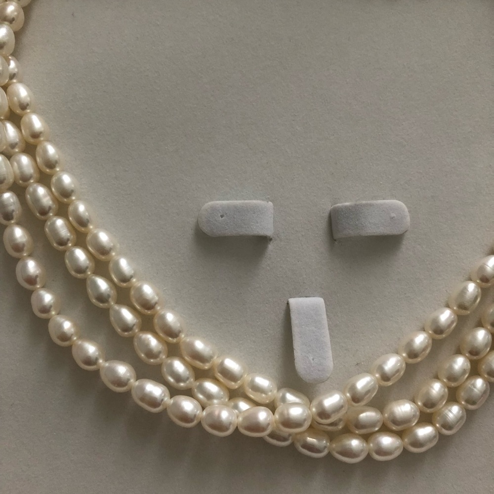NEW Triple-Strand Freshwater Peal Necklace - Picture 7 of 7